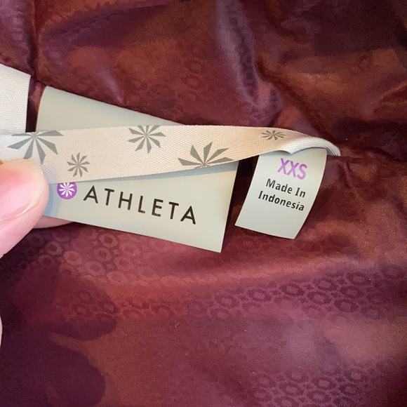 Athleta Downalicious Goose Down Puffer Vest - Picture 6 of 7